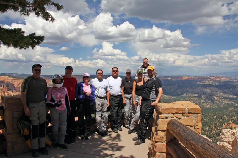 R08_6563.jpg - Rob, Sheryl, Steve, Patricia, Grif, Dean Deb, Jessie, Jeff, Me
