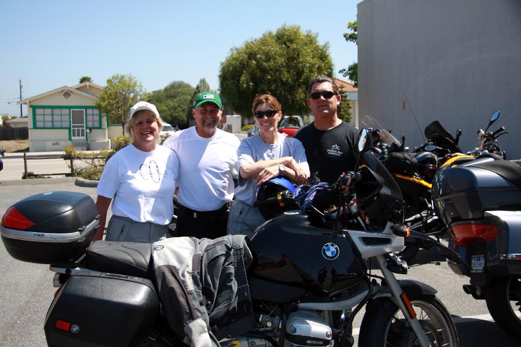 C09_9146.jpg - Taube, Ted, Deb & Dean, ready for some Q!