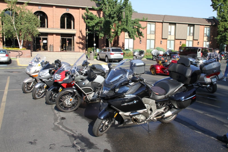 IMG_9574.JPG - Getting ready for the press conference