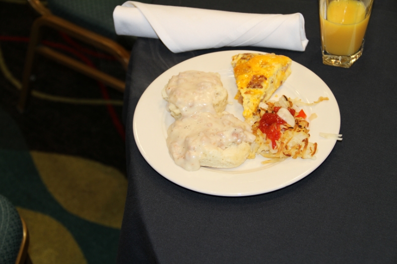IMG_9735.JPG - Good food at the Get Acquainted breakfast