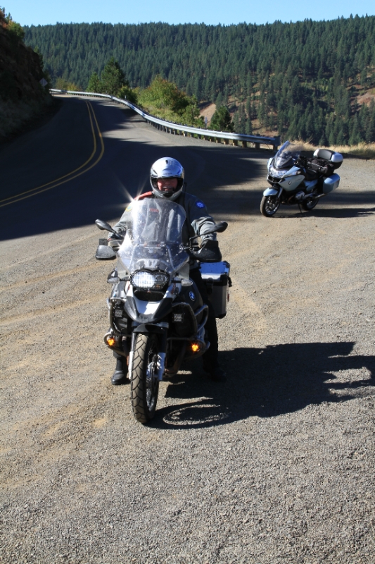 IMG_0675.JPG - Bob's ready to go play, too!