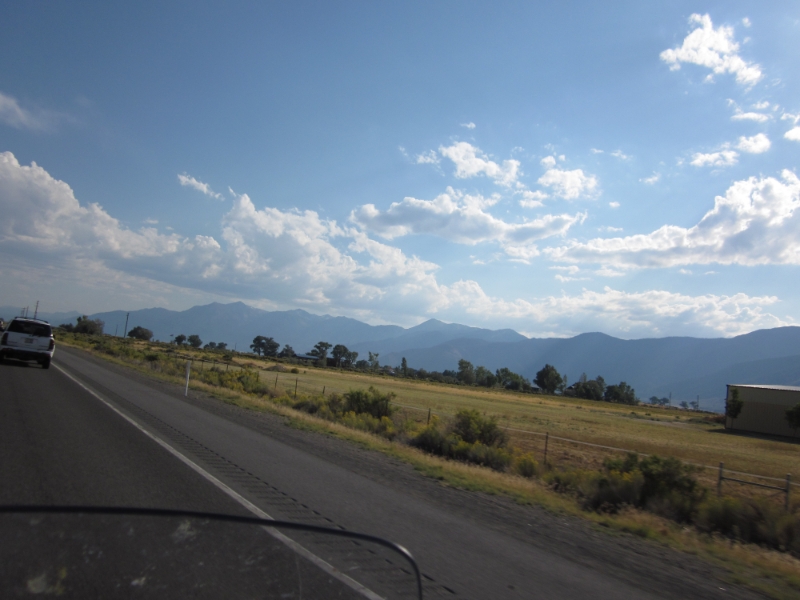 IMG_0360.JPG - Eastern Sierra Nevada mountains coming into Minden, NV