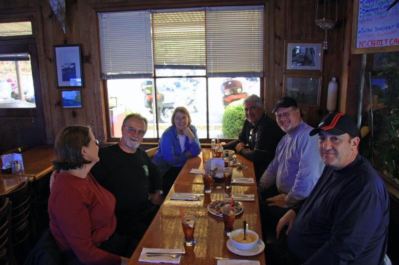 FB8_7010.jpg - Cheryl, Dave, Janet, Doug, Bill, & Raffy