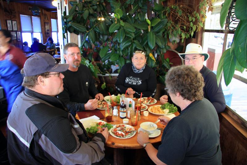 FB8_7012.jpg - Dan, Kevin, Johanne, Bob, & Joellen