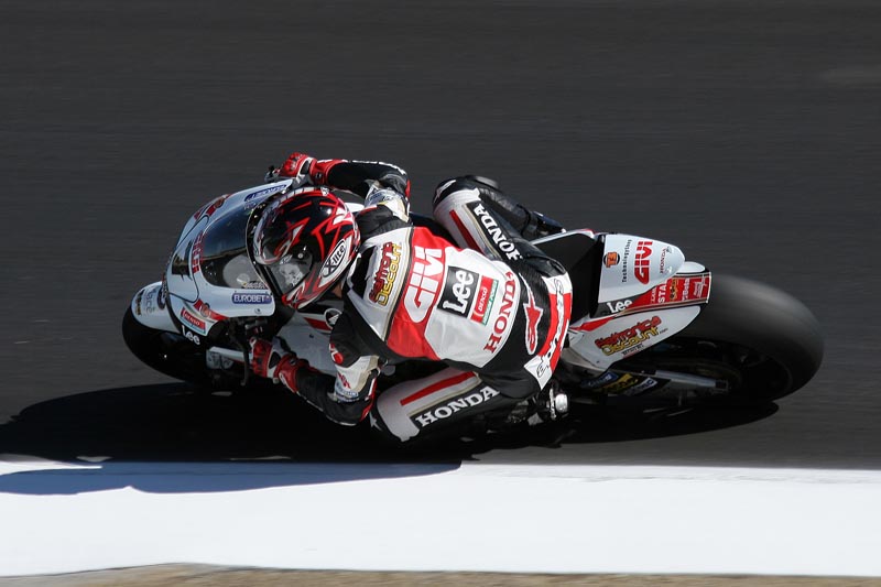 Carlos Checa
