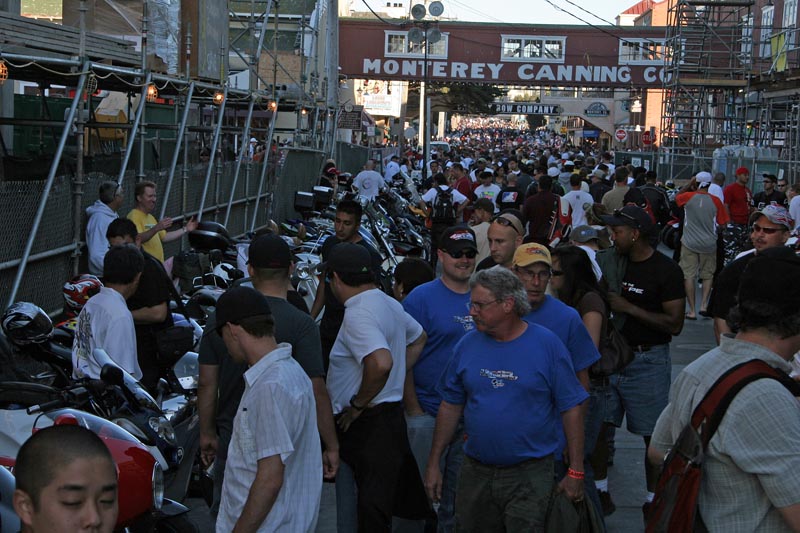 The crowd on Cannery row, about 2000 bikes and 12,000 people
