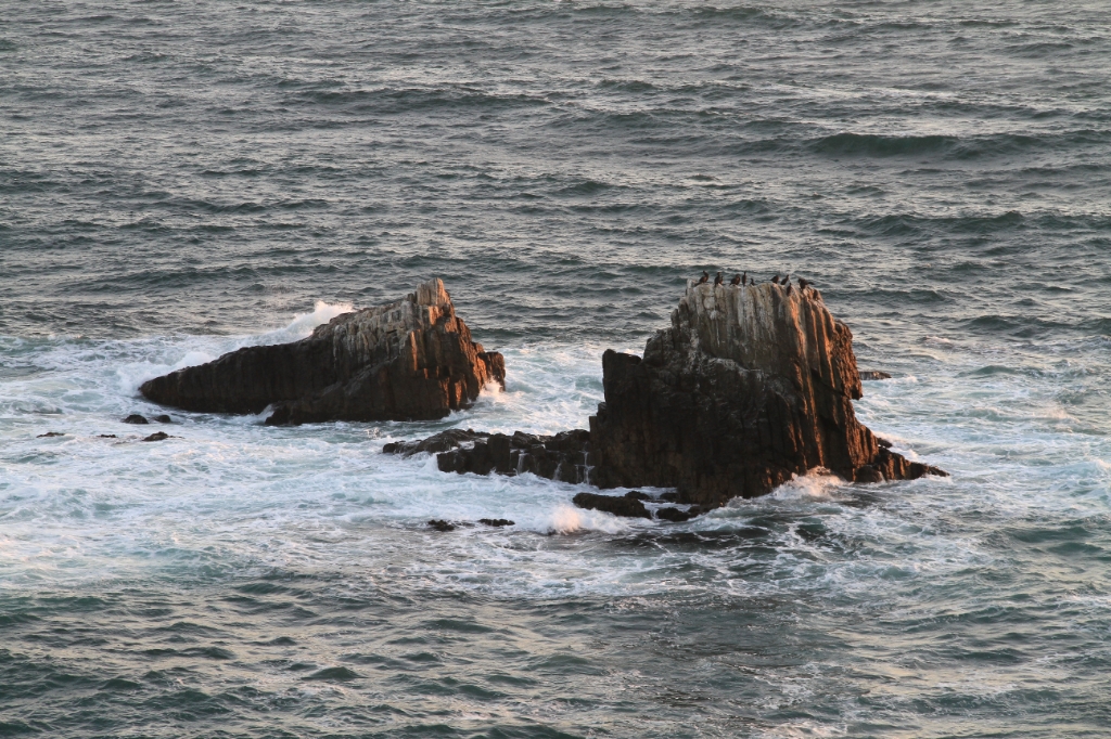 IMG_1740.JPG - Pelican rocks at sunset