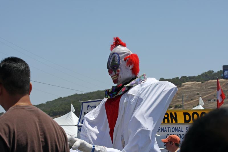 MG8_3636.jpg - Not quite sure what this was about