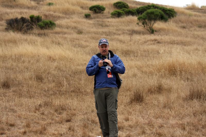 M09_1592.jpg - Rob taking pictures