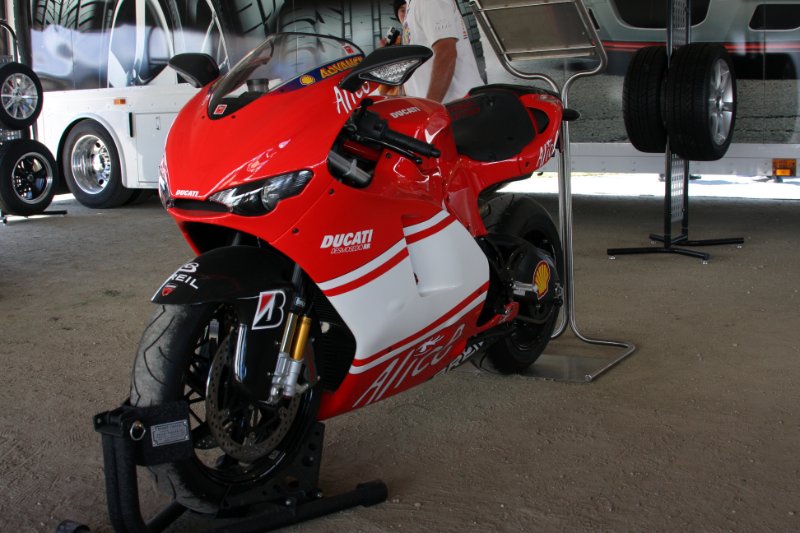 M10_0005.jpg - Ducati Desmosedici. You, too can have one for about $72,000