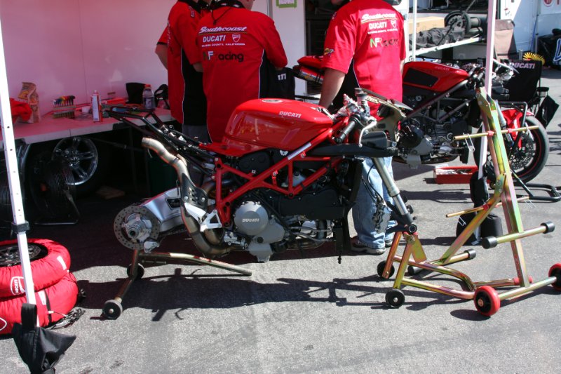 M10_2154.jpg - Work in the pits is never done