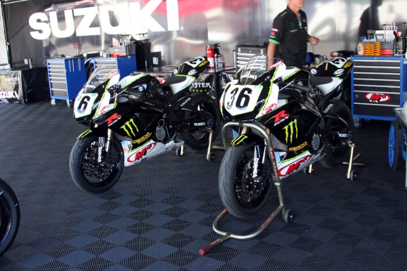 M10_2164.jpg - Martin Cardenas' pits