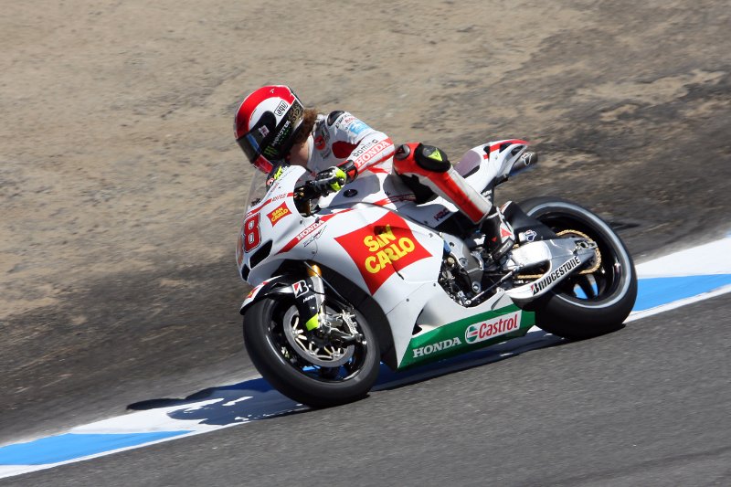 M10_0307.jpg - SImoncelli, the biggest hair in MotoGP!