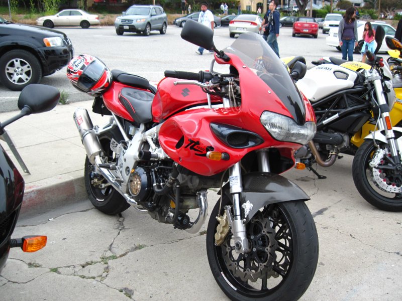 IMG_0354.JPG - I used to have one of these, fun bikes!