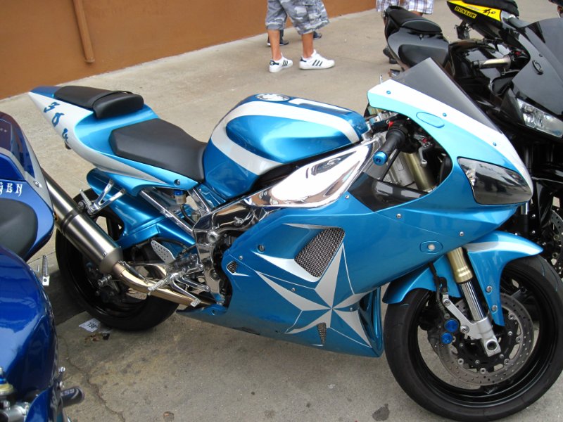 IMG_0371.JPG - Older bike but very clean