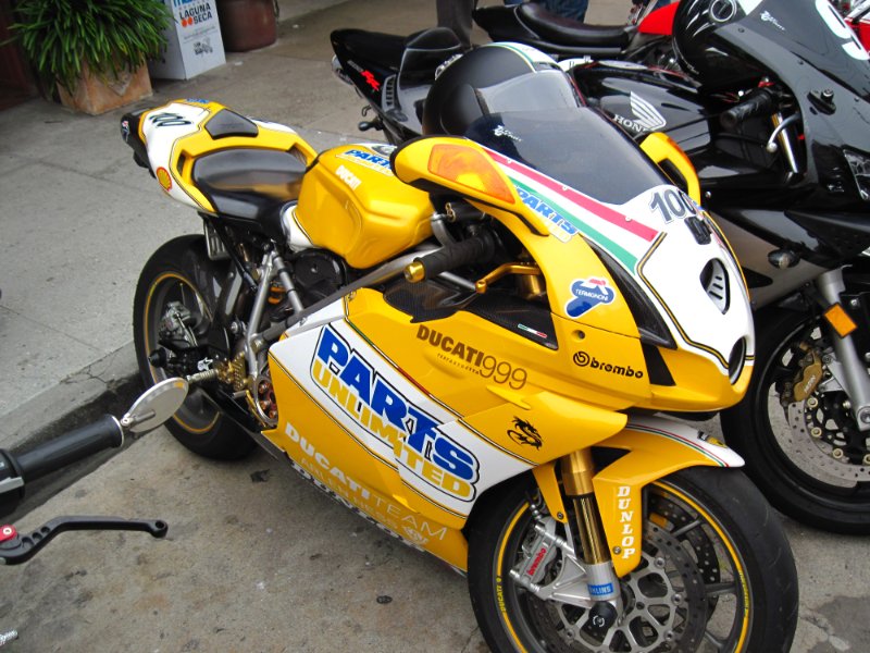 IMG_0388.JPG - Neil Hodgsen Ducati livery from a few years back