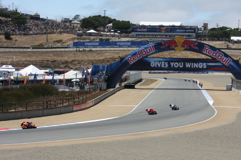 M10_4780.jpg - The front three are gapping the rest of the field after just a couple of laps