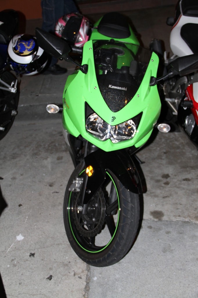 IMG_7872.JPG - Green bikes became a theme for the evening