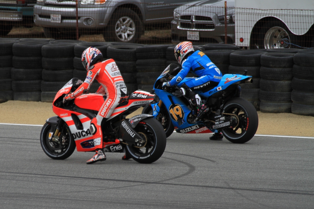 IMG_8339.JPG - Hayden and Bautista practicing their start