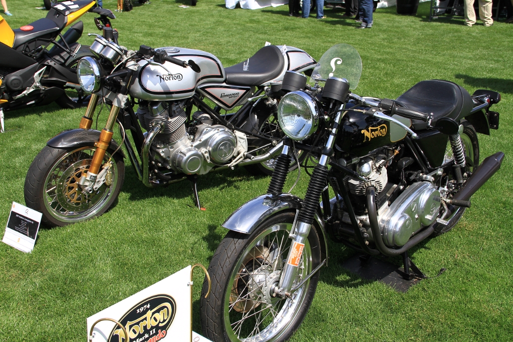 IMG_2510.JPG - 2009 Norton Commando 961 and 1974 Norton Commando 850