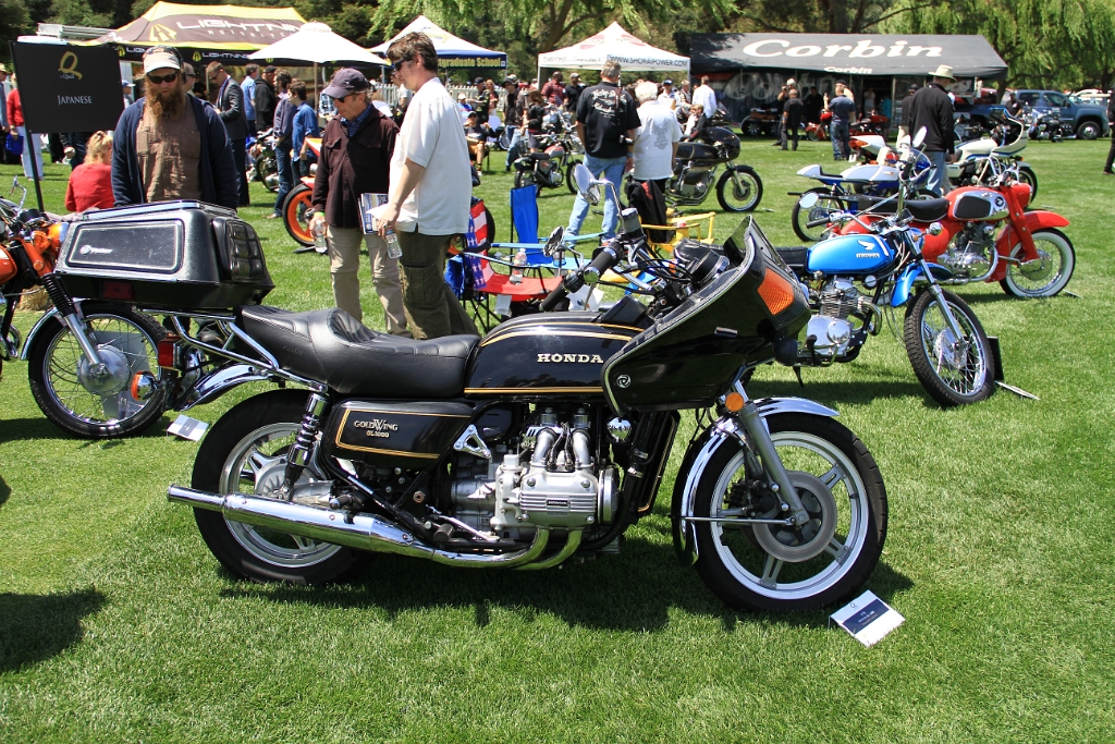IMG_2617.JPG - 1978 Honda GL 1000 with Vetter fairing and top case