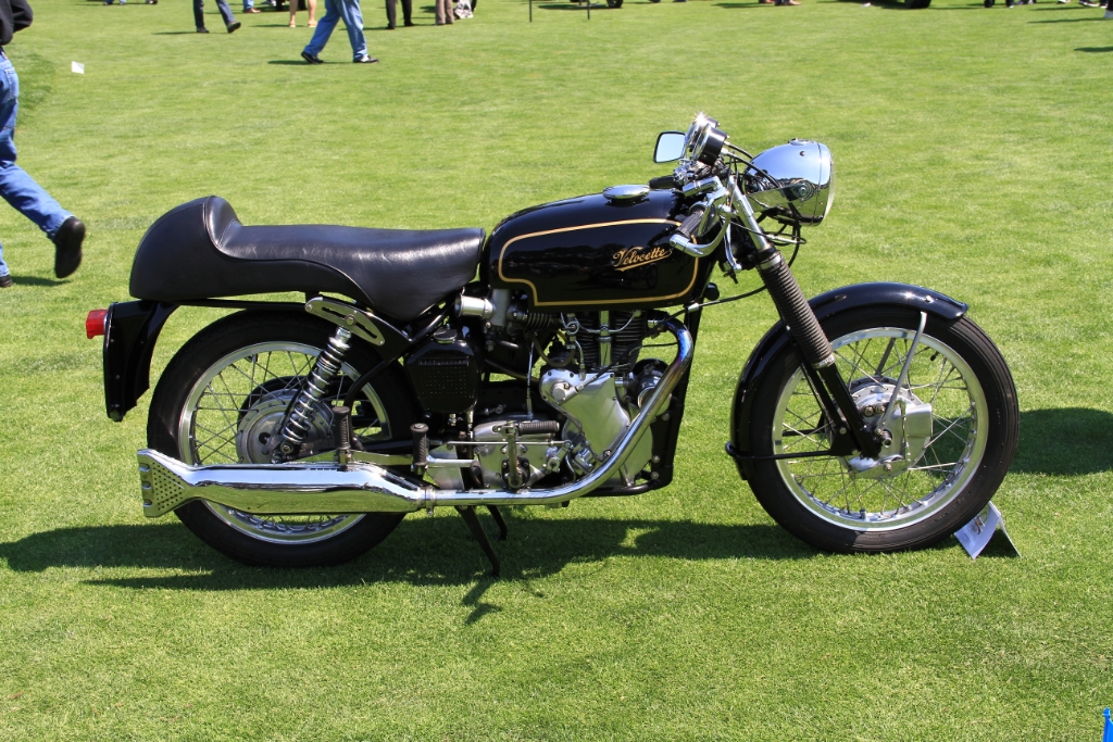 IMG_6390.JPG - Velocette single. Love the fishtail pipe.
