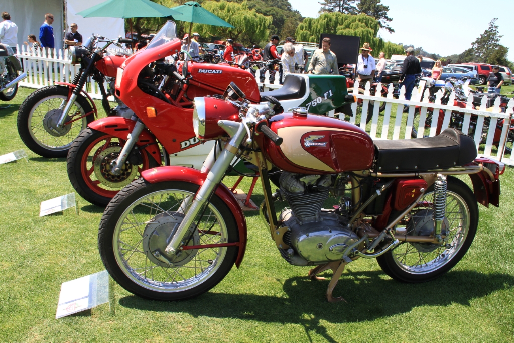 IMG_6588.JPG - Ducati 250 single and 750 F1
